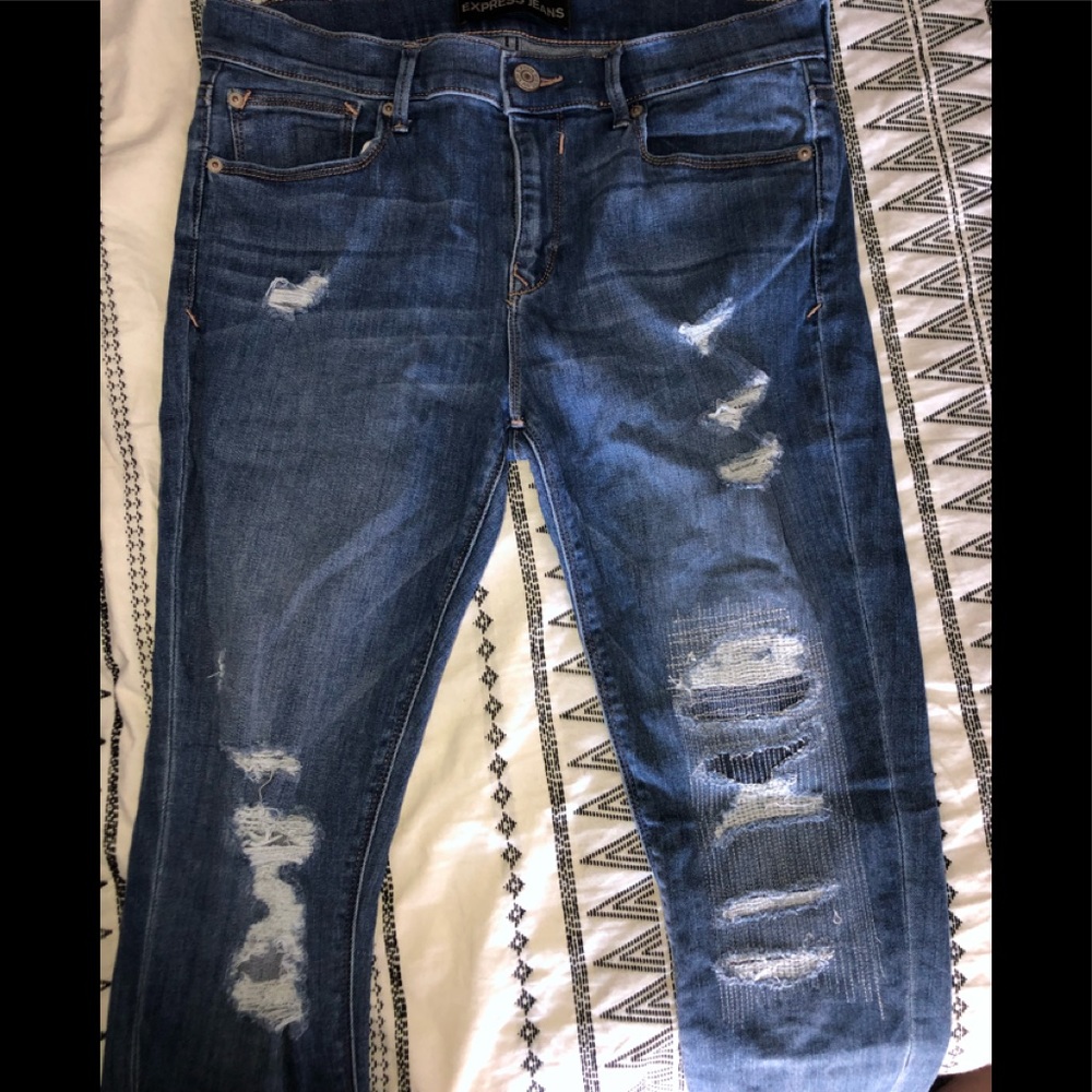 EXPRESS DISTRESSED JEANS